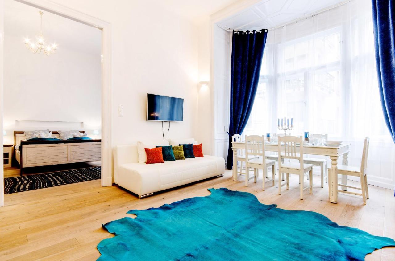 Central Capital Apartments 2 Budapest Luaran gambar