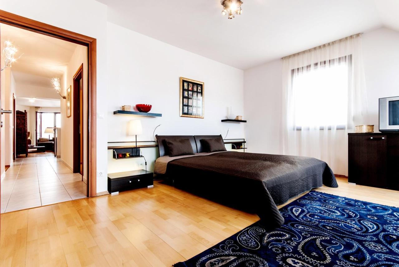 Central Capital Apartments 2 Budapest Luaran gambar