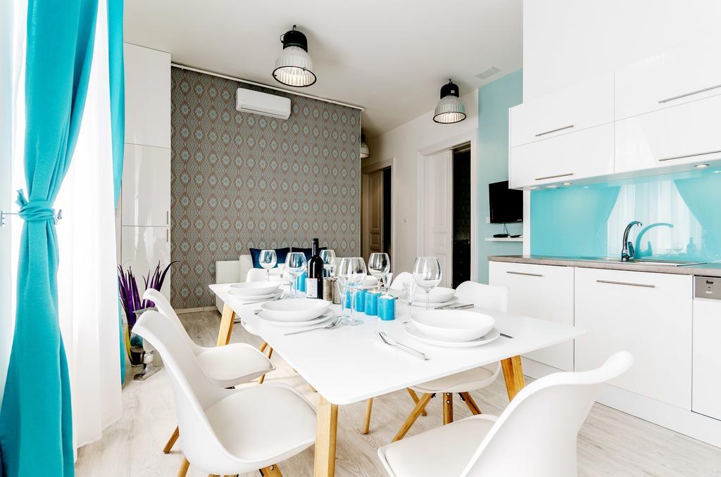 Central Capital Apartments 2 Budapest Luaran gambar